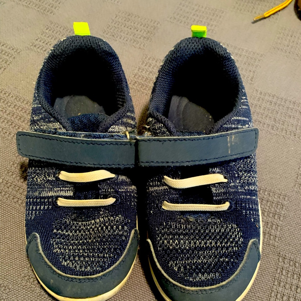 Unisex Kameron sneaker. Some wear.